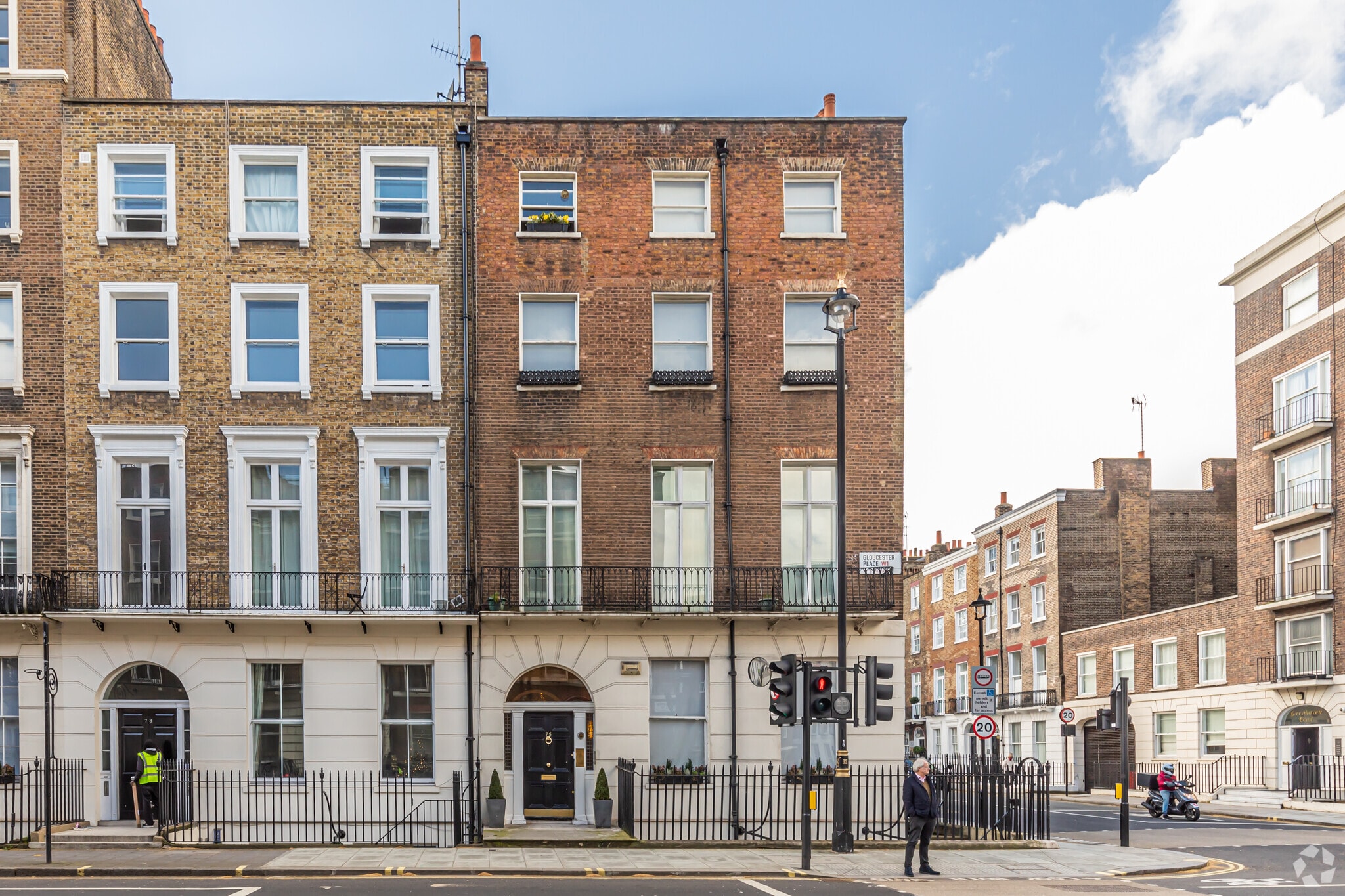 75 Gloucester Pl, London for sale Primary Photo- Image 1 of 1