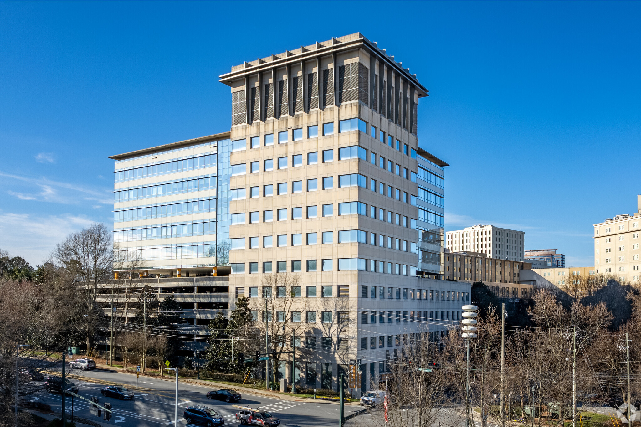 5670 Peachtree Dunwoody Rd, Atlanta, GA for sale Primary Photo- Image 1 of 1