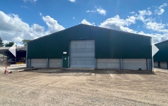 Oare, Thatcham for sale - Primary Photo - Image 1 of 1