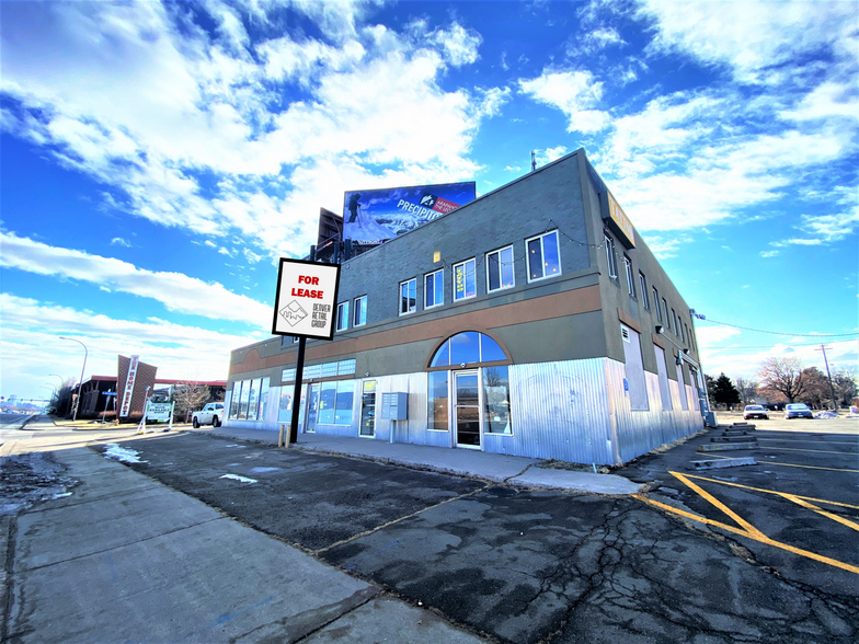 7310 W Colfax Ave, Lakewood, CO for lease - Building Photo - Image 3 of 16