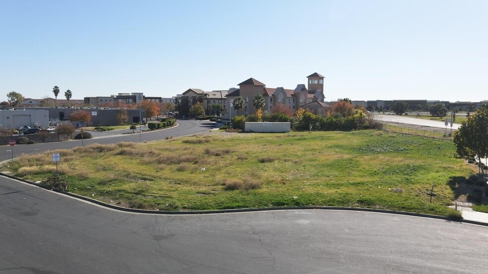 2040 Trade Ct, Woodland, CA for sale - Aerial - Image 3 of 7