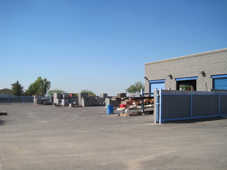 601 N Jackrabbit Trl, Buckeye, AZ for lease - Building Photo - Image 3 of 8