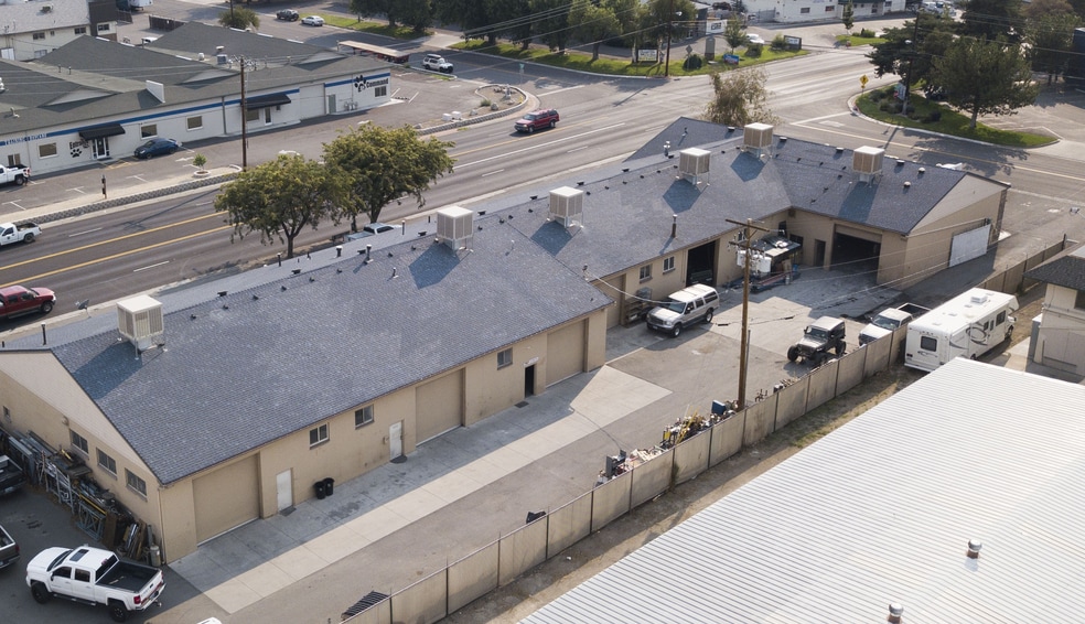 850 Greg St, Sparks, NV for lease - Building Photo - Image 3 of 7