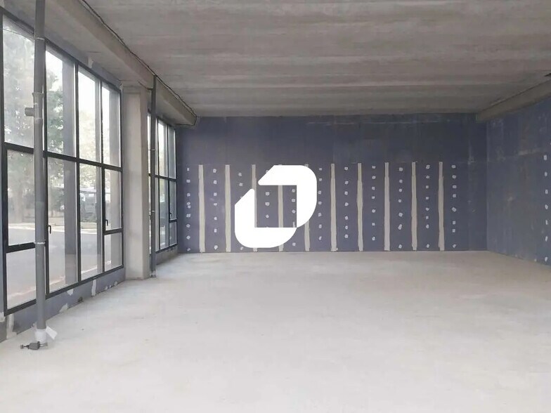 Office in Montpellier for sale - Building Photo - Image 2 of 8