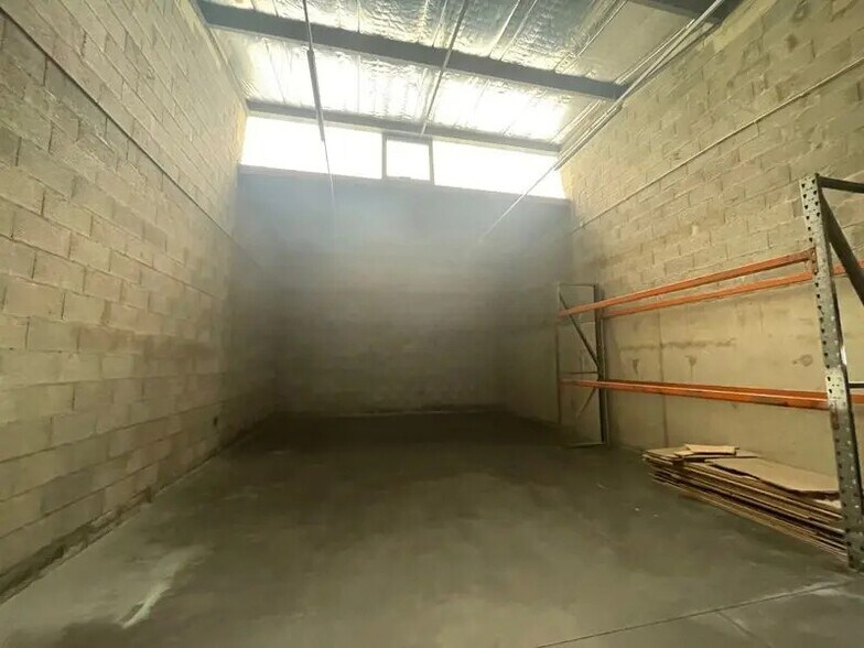 Office in Lyon for lease - Interior Photo - Image 3 of 6