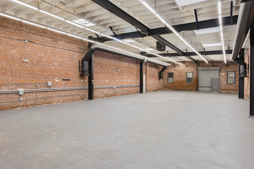 1022 S Santa Fe Ave, Los Angeles, CA for sale - Interior Photo - Image 1 of 7