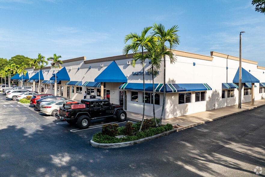 11011 Sheridan St, Cooper City, FL for lease - Primary Photo - Image 1 of 5