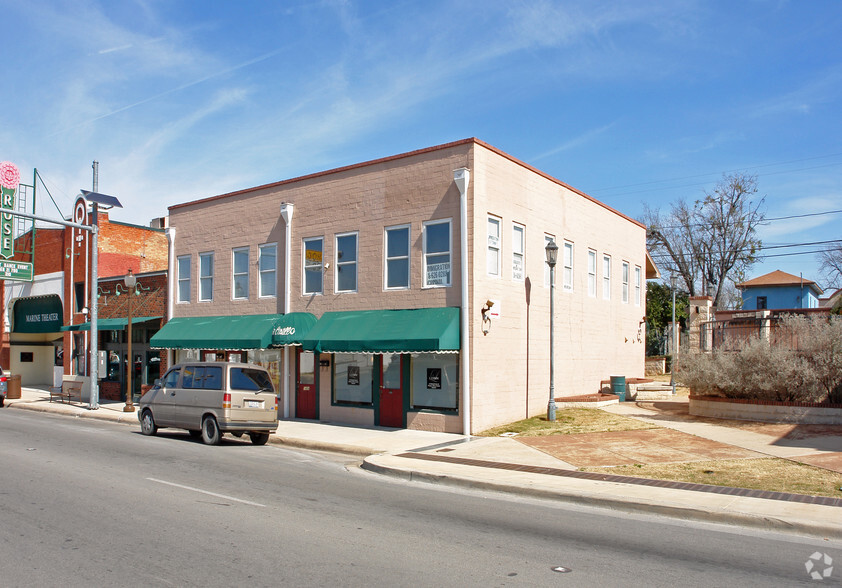 1434 N Main St, Fort Worth, TX for lease - Primary Photo - Image 1 of 56