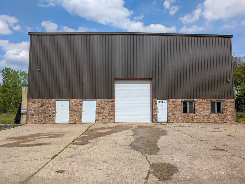 5489 Red Arrow Hwy, Stevensville, MI for lease - Building Photo - Image 1 of 17
