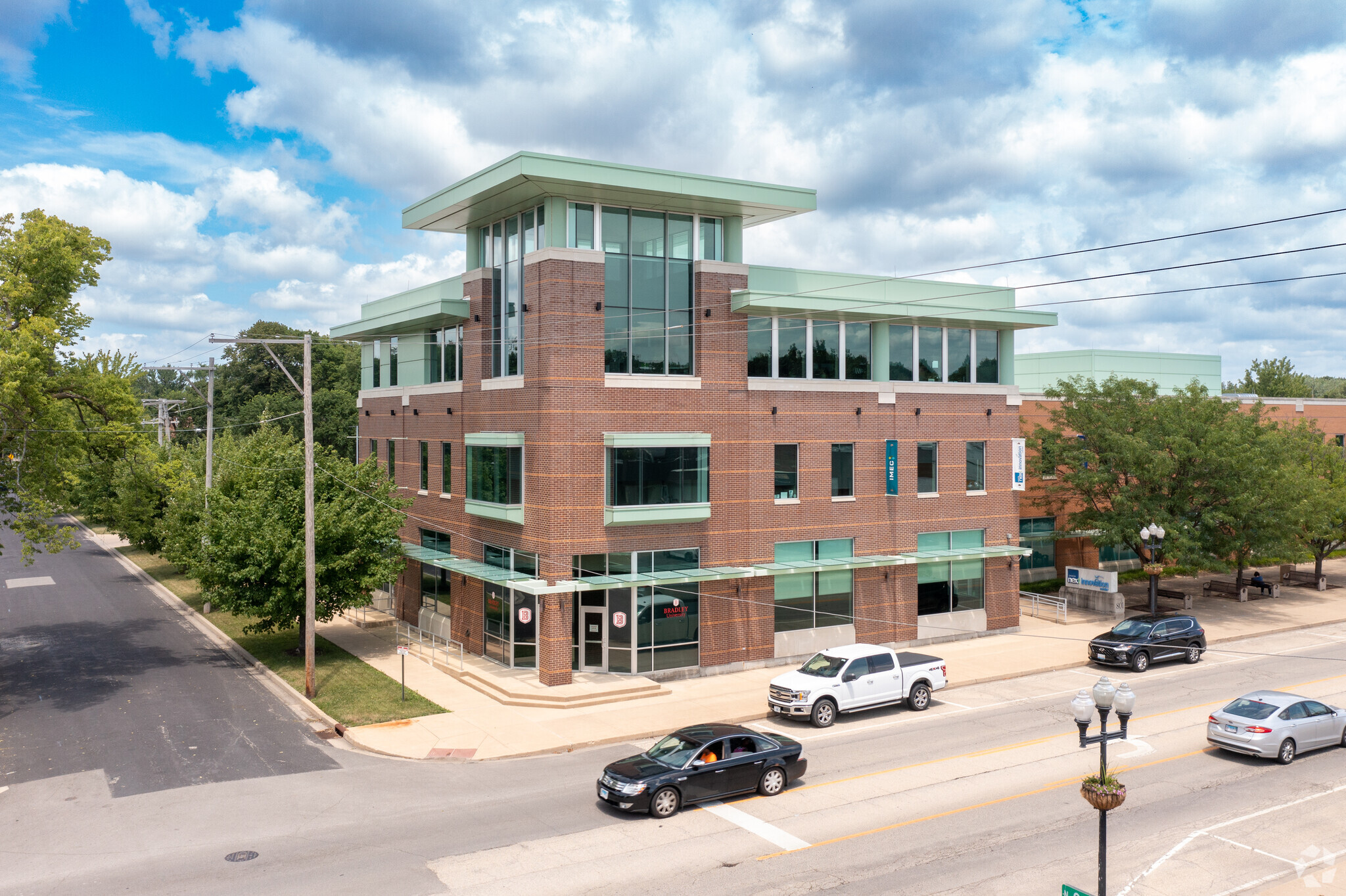 801 W Main St, Peoria, IL for sale Building Photo- Image 1 of 1