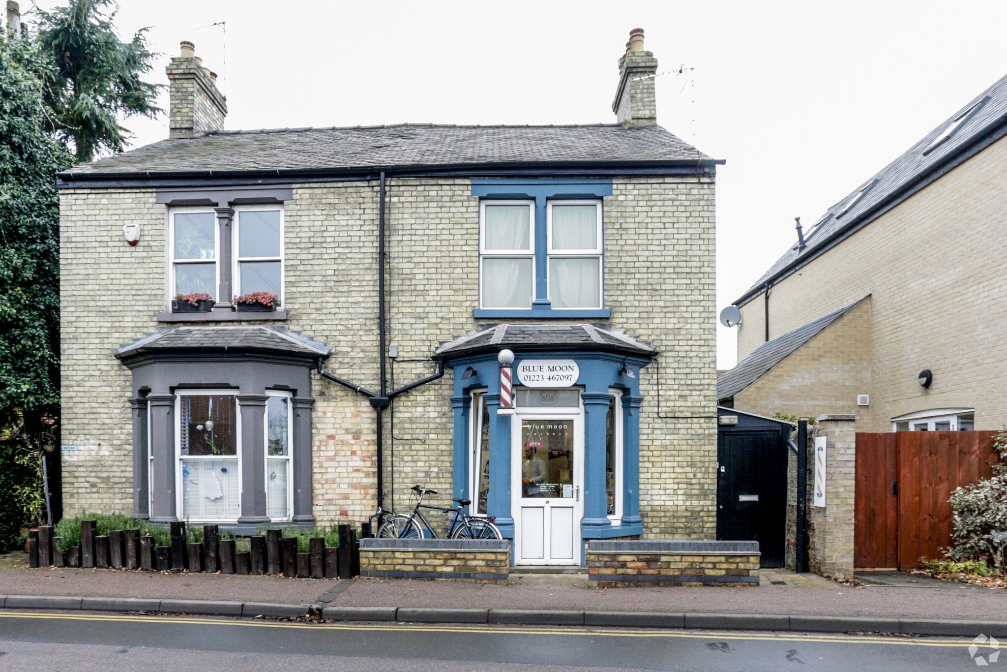 39 High St, Chesterton for sale Primary Photo- Image 1 of 1