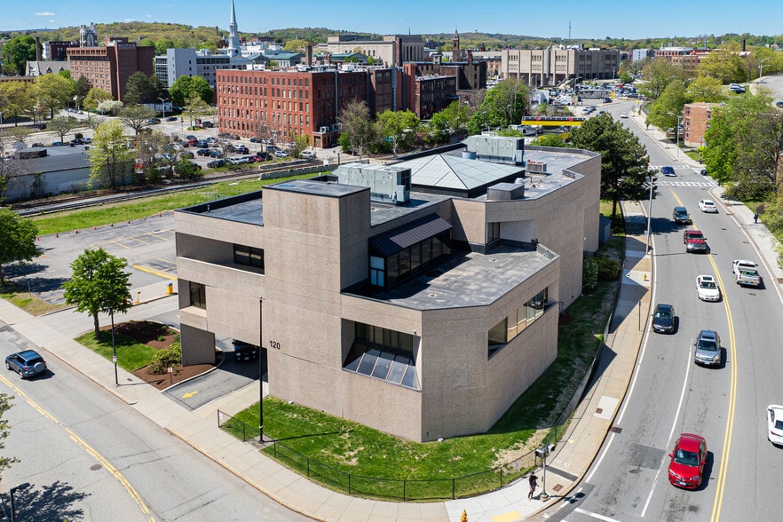 120 Thomas St, Worcester, MA for lease - Building Photo - Image 2 of 9