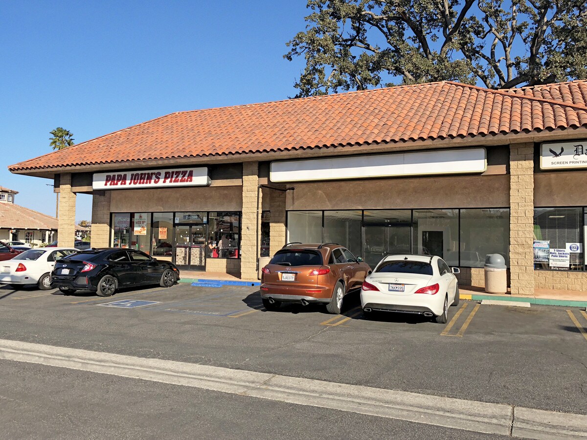 Price Reduced Shopping Center For Sale, Santa Clarita, CA, 91321