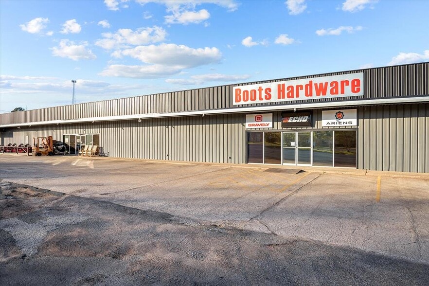 101 S US Highway 69, Huntington, TX for sale - Primary Photo - Image 1 of 27