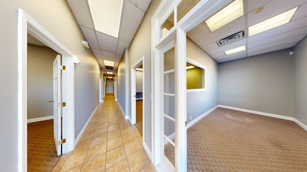 697-845 N Aspen Ave, Broken Arrow, OK for lease - Matterport 3D Scan - Image 2 of 27