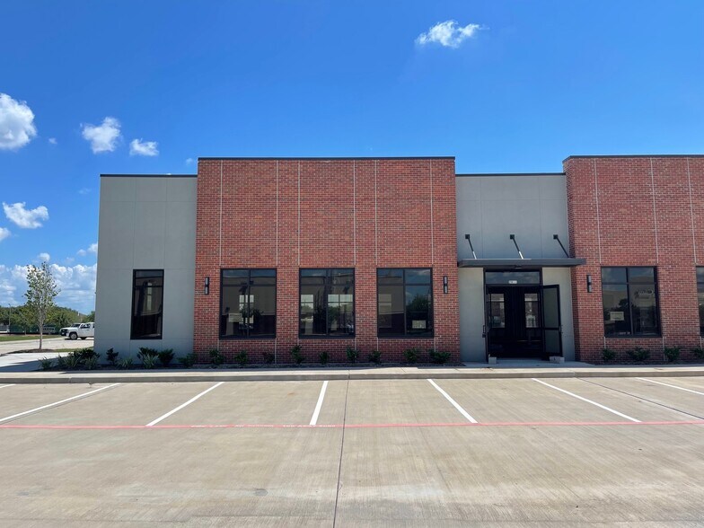 2811 Imperia Dr, Sugar Land, TX 77479 Riverpark Ridge Building B