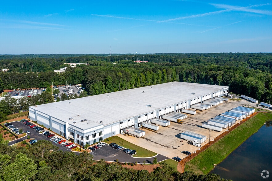 3725 Royal South Pky, Atlanta, GA for lease - Aerial - Image 3 of 4