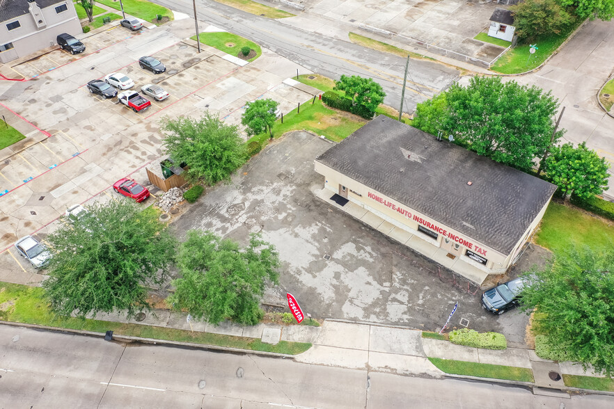 2555 Allen Genoa Rd, Pasadena, TX for lease - Building Photo - Image 2 of 13