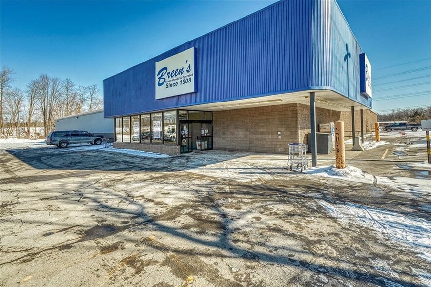 611 E Main St, Palmyra, NY for sale - Building Photo - Image 1 of 1