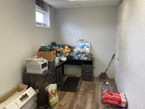 1209 S 4th St, Springfield, IL for lease Interior Photo- Image 2 of 2