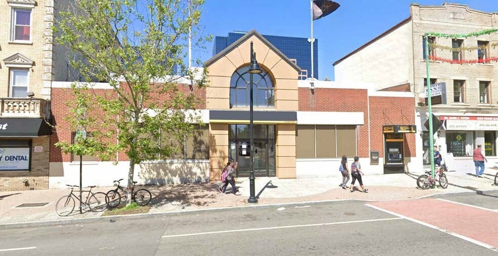 36 Ferry St, Newark, NJ for lease - Building Photo - Image 1 of 1