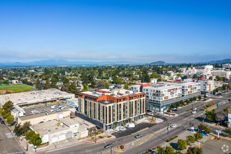 2640 Shattuck Ave, Berkeley, CA for lease - Aerial - Image 3 of 4