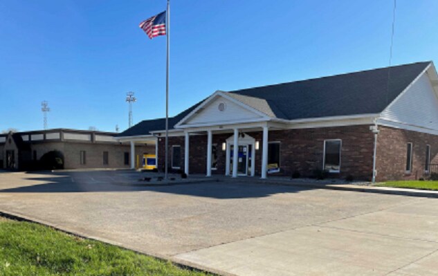 886 Sycamore St, Rockport, IN for sale - Building Photo - Image 1 of 1