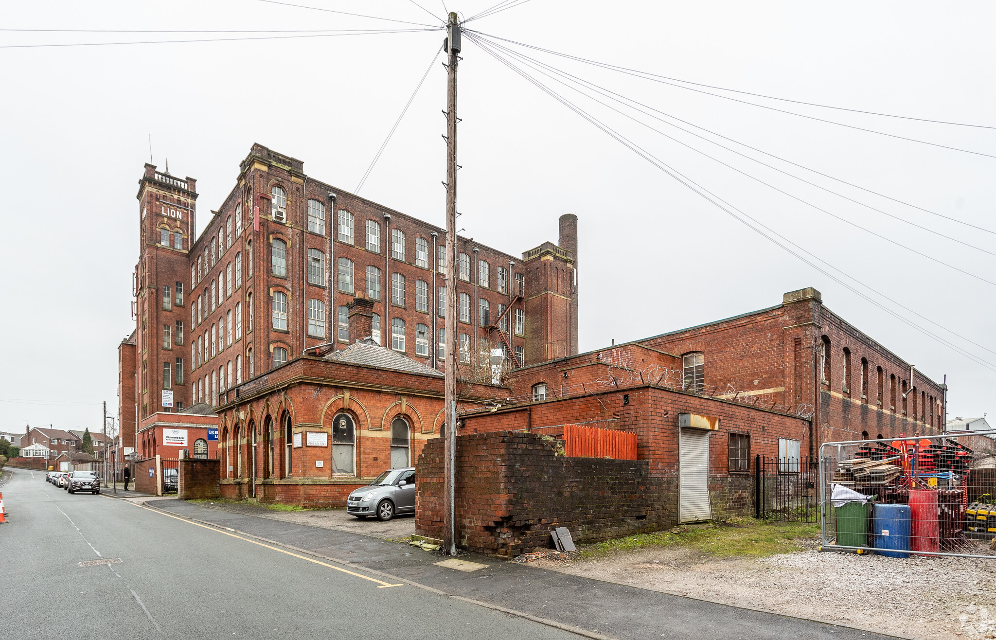 Fitton St, Oldham for lease Primary Photo- Image 1 of 12