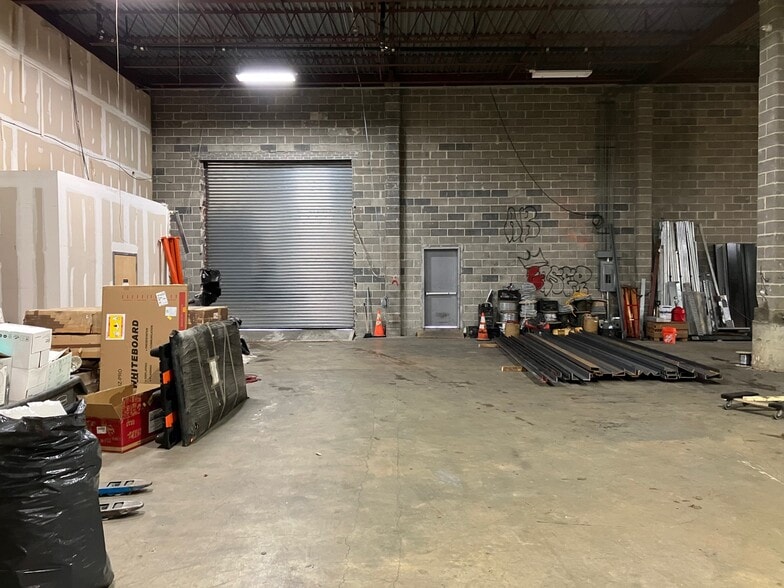 63-15 Traffic Ave, Ridgewood, NY for lease - Interior Photo - Image 3 of 7