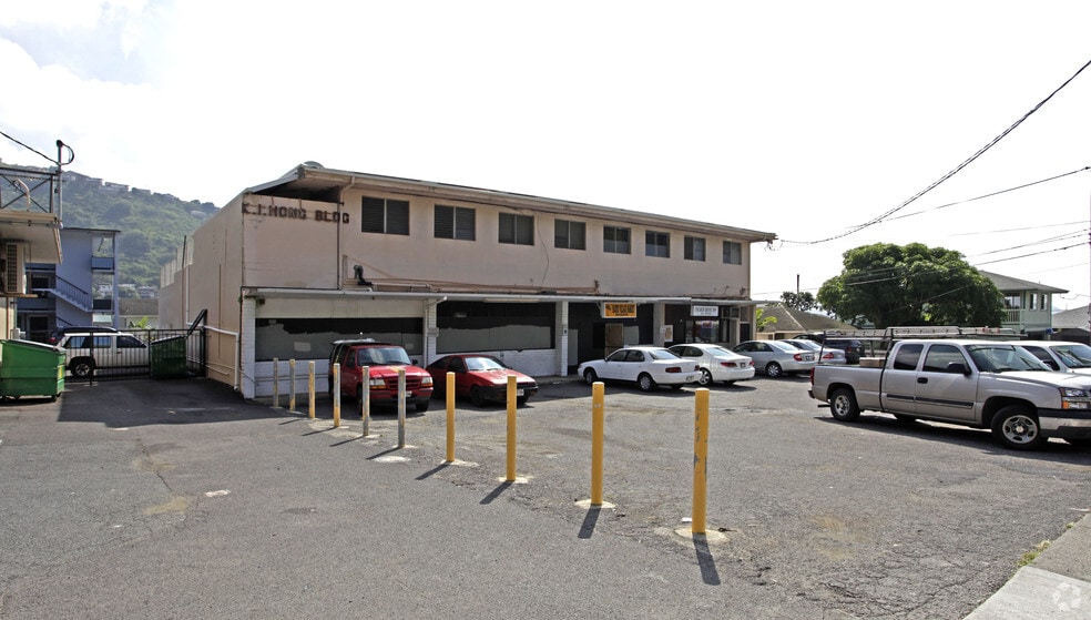 18271829 Palolo Ave, Honolulu, HI 96816