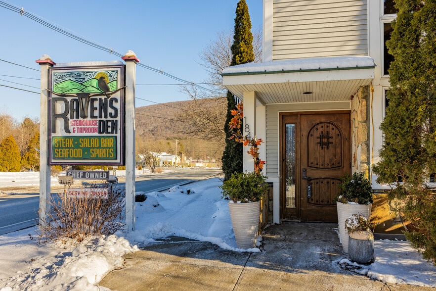 1844 Depot St, Manchester Center, VT for sale - Building Photo - Image 3 of 107
