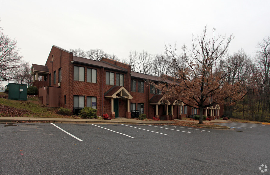 7050 Chesapeake Rd, Landover Hills, MD for lease - Building Photo - Image 2 of 2