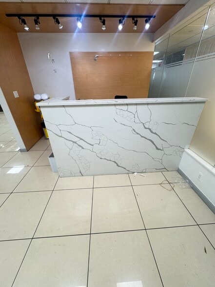 3636 Prince St, Flushing, NY for lease - Building Photo - Image 3 of 20