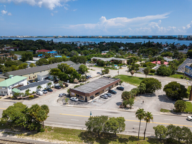 1800 S Dixie Hwy & 1706 18th AVE S portfolio of 2 properties for sale on LoopNet.com - Aerial - Image 3 of 28