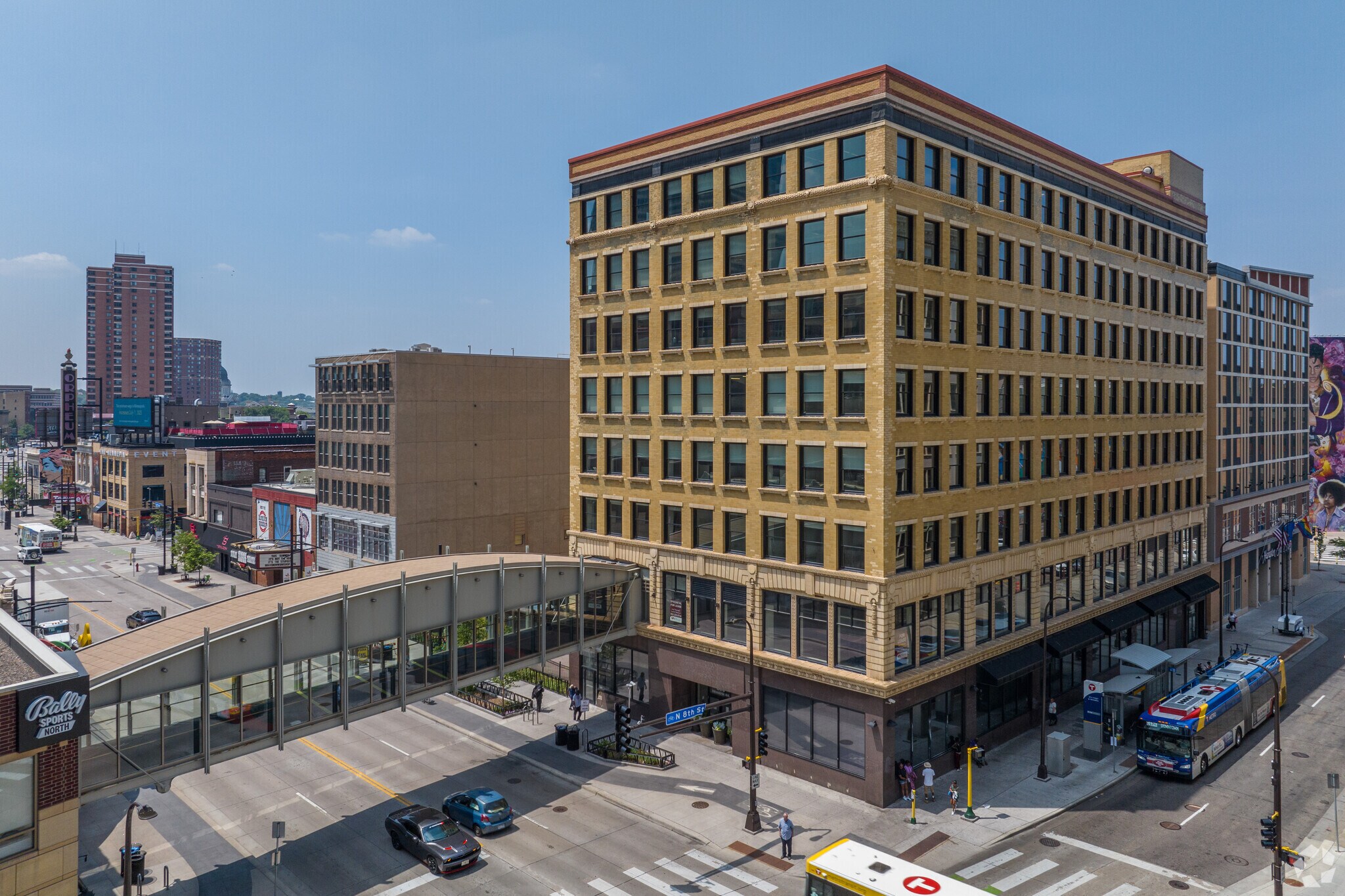 800 Hennepin Ave, Minneapolis, MN for lease Primary Photo- Image 1 of 25