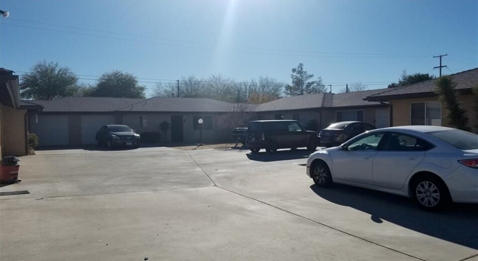 57415 Lupine Dr, Yucca Valley, CA 92284