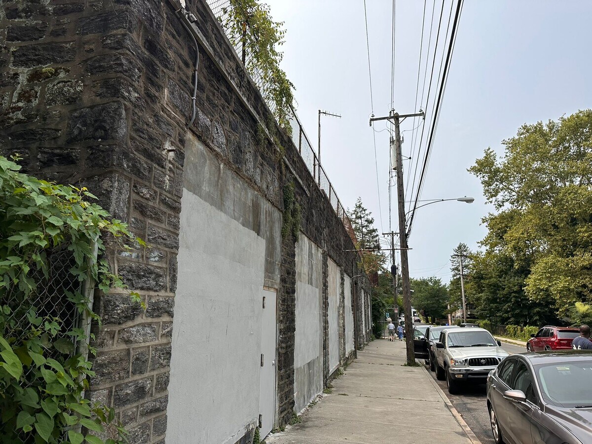 250 W Washington Ln, Philadelphia, PA 19144