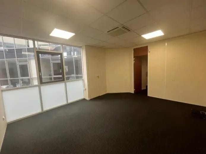 Office in Torcy for lease Building Photo- Image 1 of 6