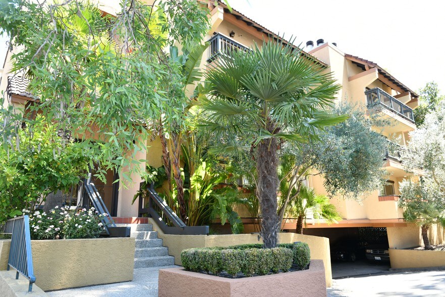 1056 El Camino Real, Burlingame, CA 94010