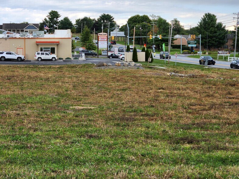 Ceritos Trail, Martinsburg, WV for sale - Building Photo - Image 2 of 4