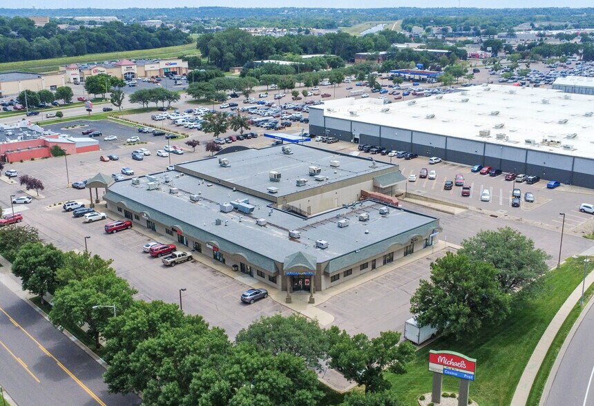 3801 W 34th St, Sioux Falls, SD for sale - Building Photo - Image 3 of 6