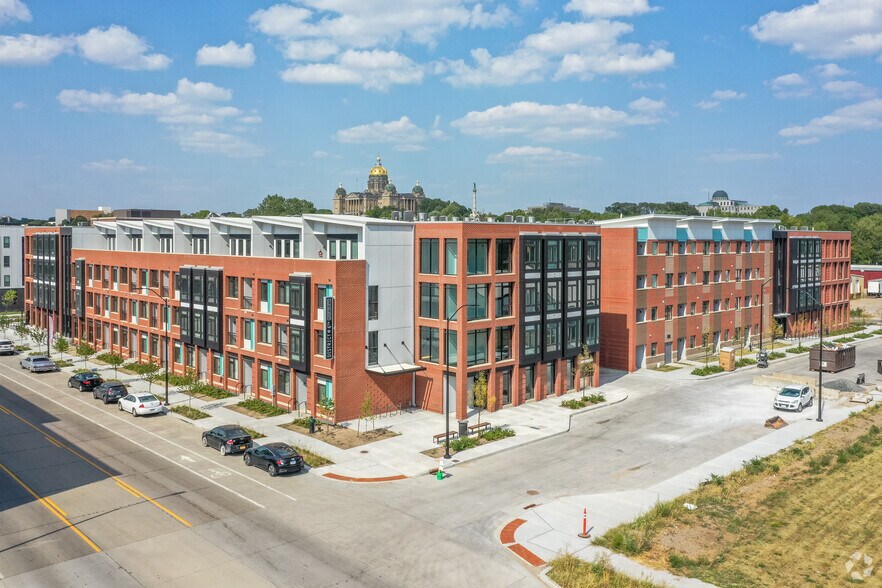 201 SE 6th St, Des Moines, IA for lease - Building Photo - Image 2 of 73