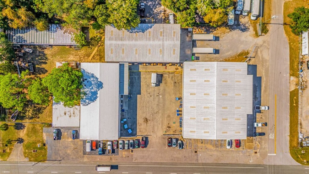 NNN Lease Portfolio (3 Buildings) portfolio of 3 properties for sale on LoopNet.com - Building Photo - Image 3 of 32