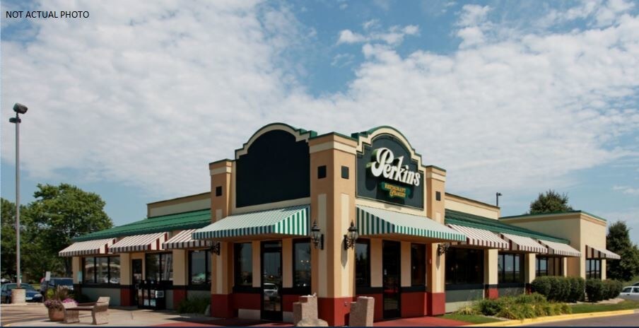 1200 Interstate Highway 35, Owatonna, MN for sale Primary Photo- Image 1 of 1