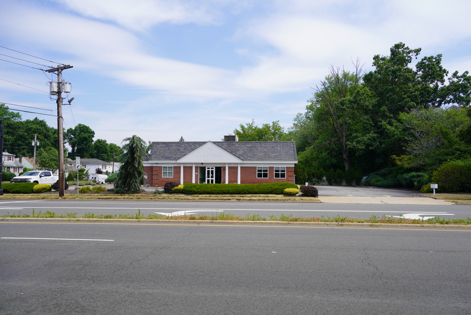 995 Bloomfield Ave, West Caldwell, NJ for lease Building Photo- Image 1 of 12