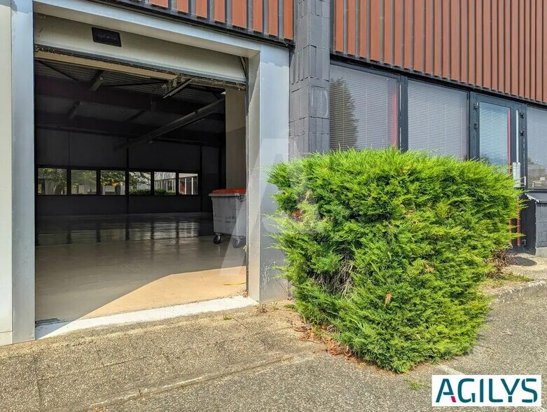Flex in Villebon-sur-Yvette for lease - Building Photo - Image 1 of 9