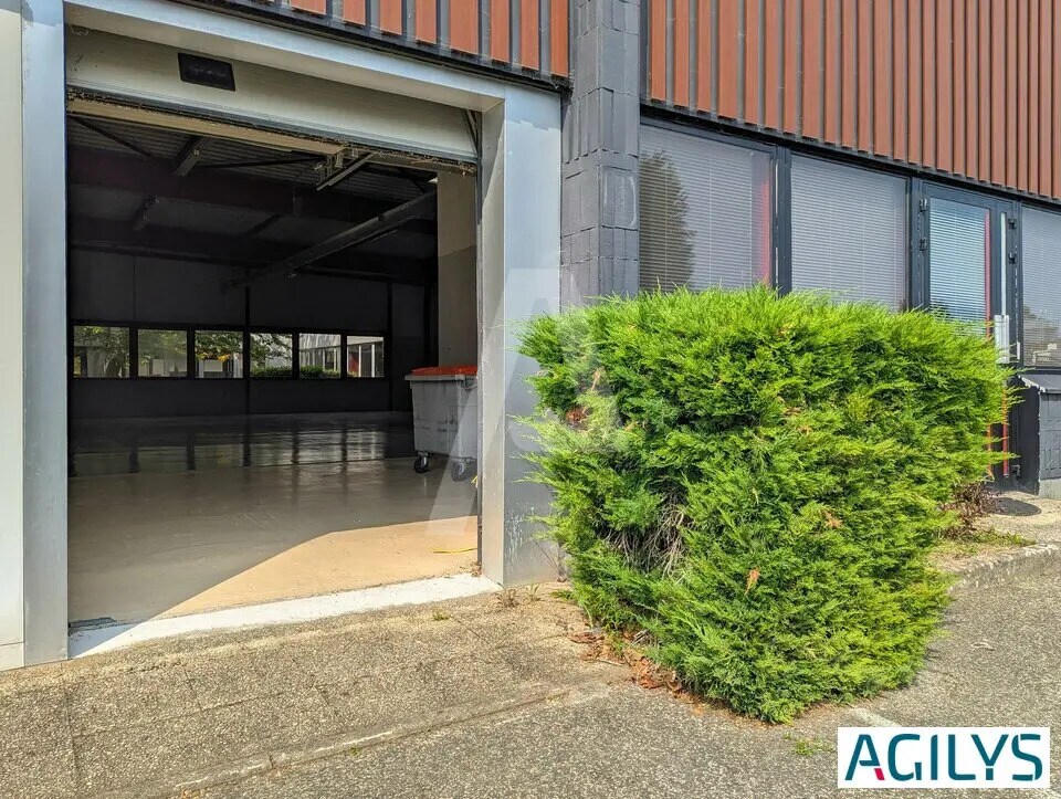 Flex in Villebon-sur-Yvette for lease Building Photo- Image 1 of 10