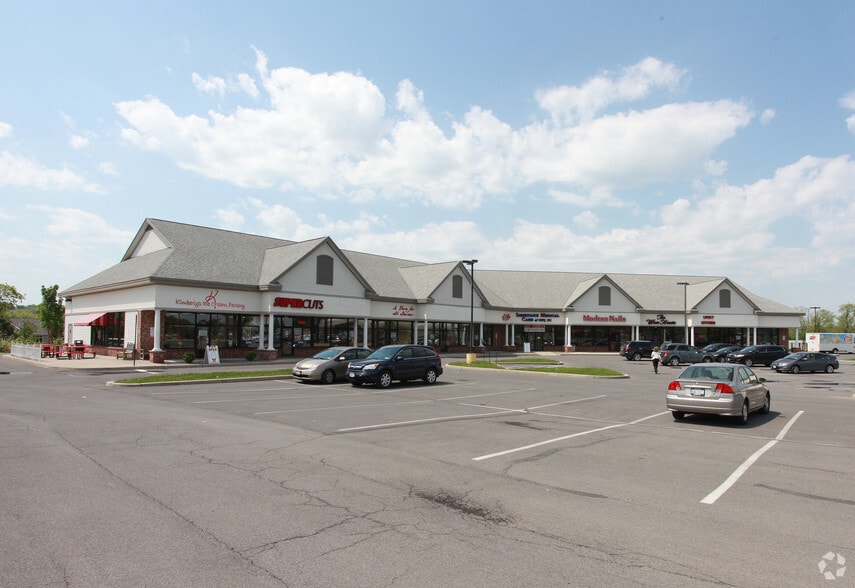 8220-8250 Cazenovia Rd, Manlius, NY for lease - Primary Photo - Image 1 of 6