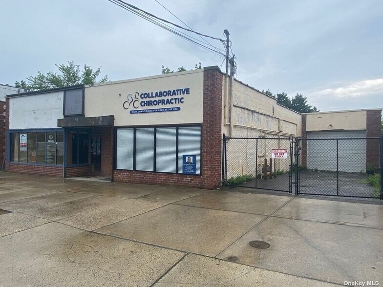 1026-1028 Little East Neck Rd, West Babylon, NY for sale - Building Photo - Image 1 of 1