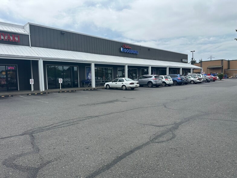 301 E Wallace Kneeland Blvd, Shelton, WA for lease - Building Photo - Image 1 of 10
